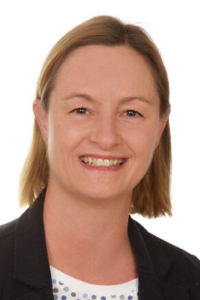 Melanie Schaal, Moderation der wirAUSBILDER Online-Veranstaltungen, Produktkonzeptionerin, Community Management #wirAUSBILDER auf LinkedIn